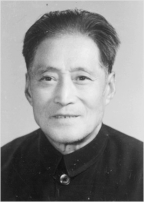 于黑丁 