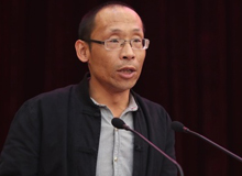 張二棍：個人深處的真相　　只有我們的作品，才是回饋白紙與黑字的唯一方式，才是弘揚道德與正義的不二選擇。[詳細]
