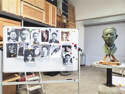 “梅蘭芳孿生數(shù)字人”建模用到的梅蘭芳照片與雕塑；