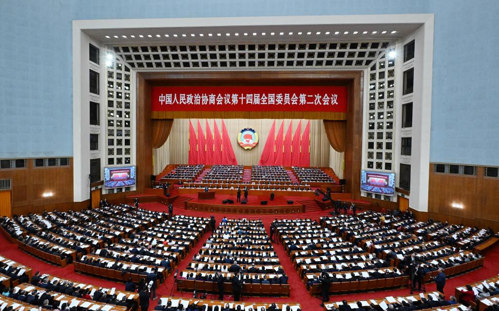 3月7日，全國(guó)政協(xié)十四屆二次會(huì)議在北京人民大會(huì)堂舉行第二次全體會(huì)議。?新華社記者 陳曄華 攝