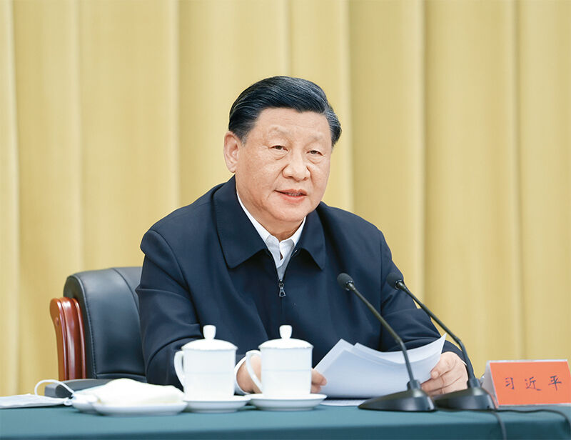 2023年6月2日，中共中央總書記、國(guó)家主席、中央軍委主席習(xí)近平在北京出席文化傳承發(fā)展座談會(huì)并發(fā)表重要講話。 新華社記者 鞠鵬/攝