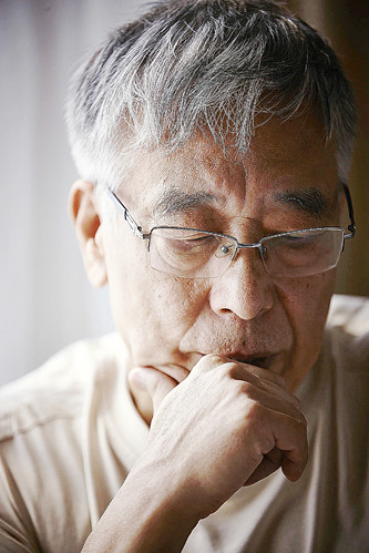 王晉康，科幻作家、高級工程師。代表作有長篇小說《類人》《蟻生》，短篇小說集《替天行道》《生命之歌》《豹》等。代表作《水星播種》入圍2024年雨果獎最佳長中篇小說。